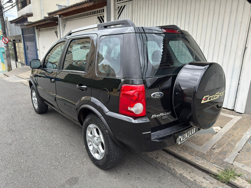Ford EcoSport Preto