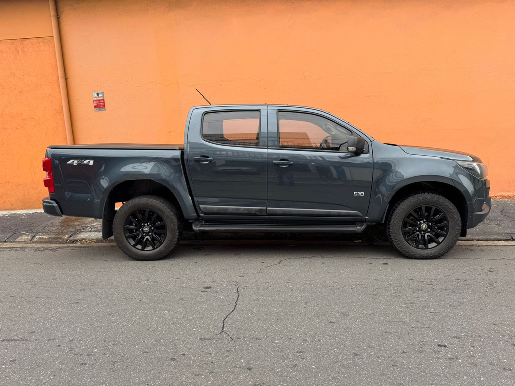 Chevrolet S10 Cabine Dupla Cinza