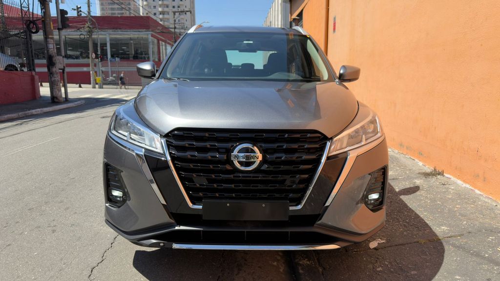 Nissan Kicks Cinza