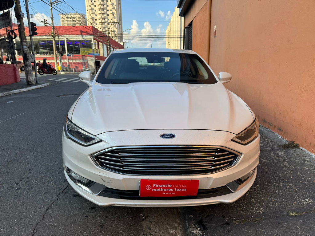 Ford Fusion Branco