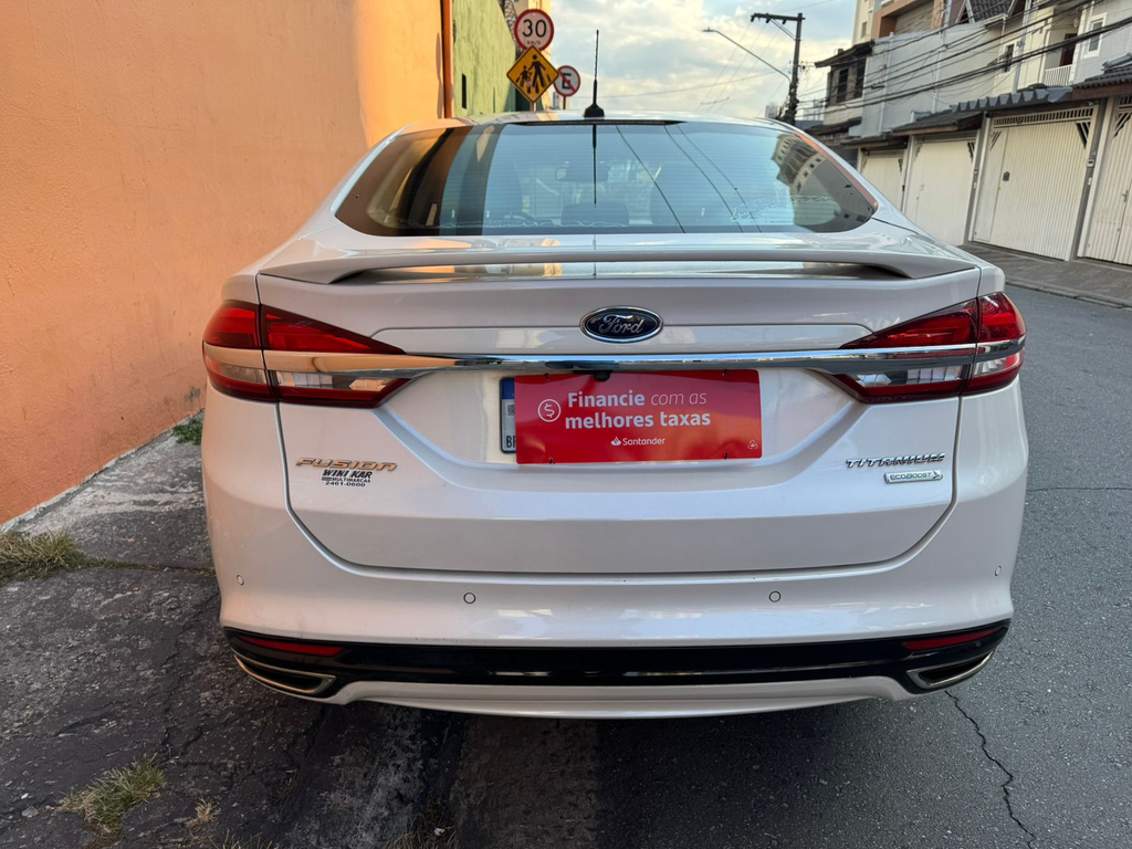 Ford Fusion Branco