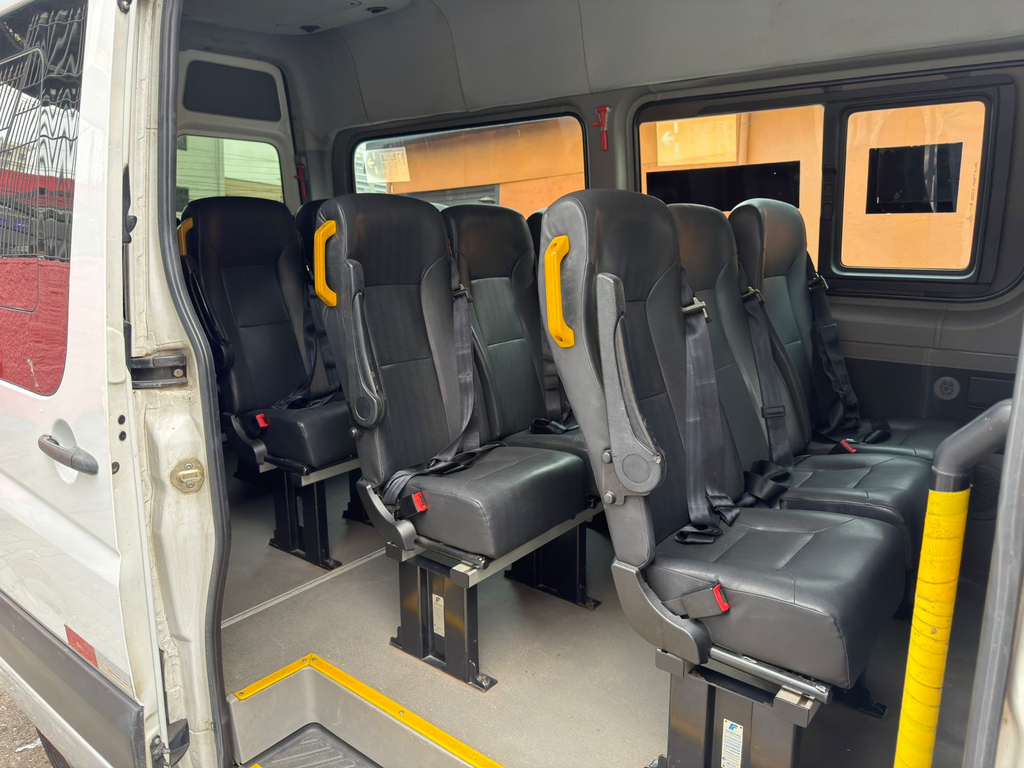 Mercedes Benz Sprinter 415 Branco