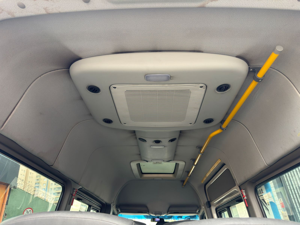 Mercedes Benz Sprinter 415 Branco