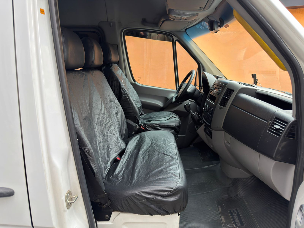 Mercedes Benz Sprinter 415 Branco