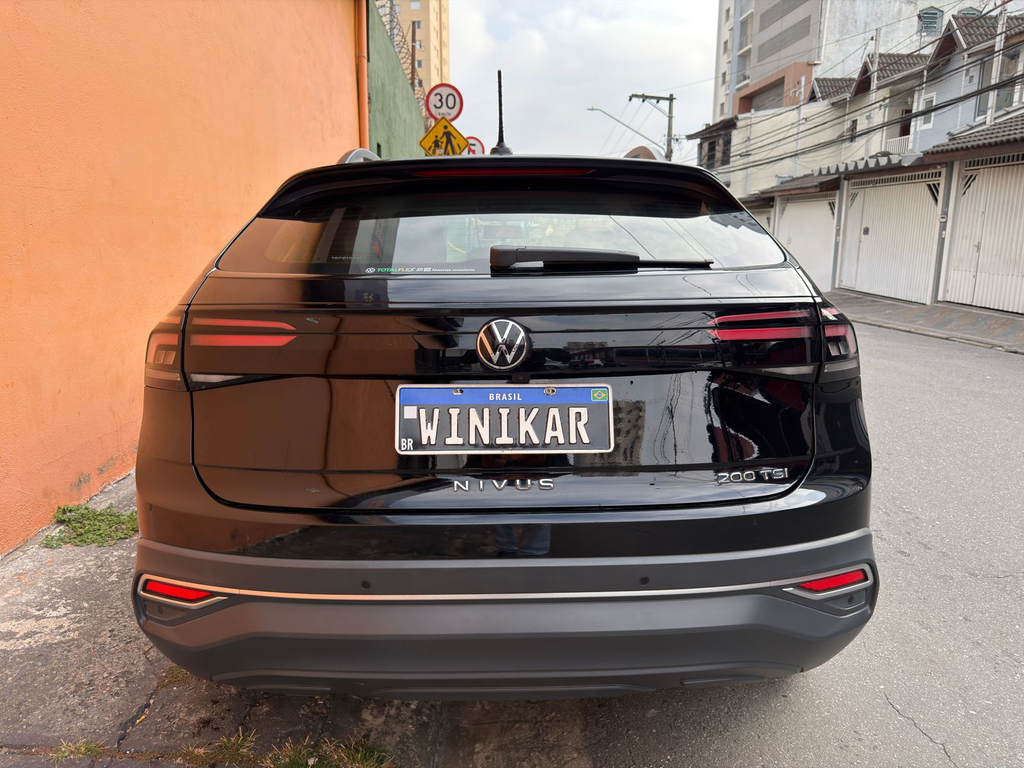 Volkswagen Nivus Preto