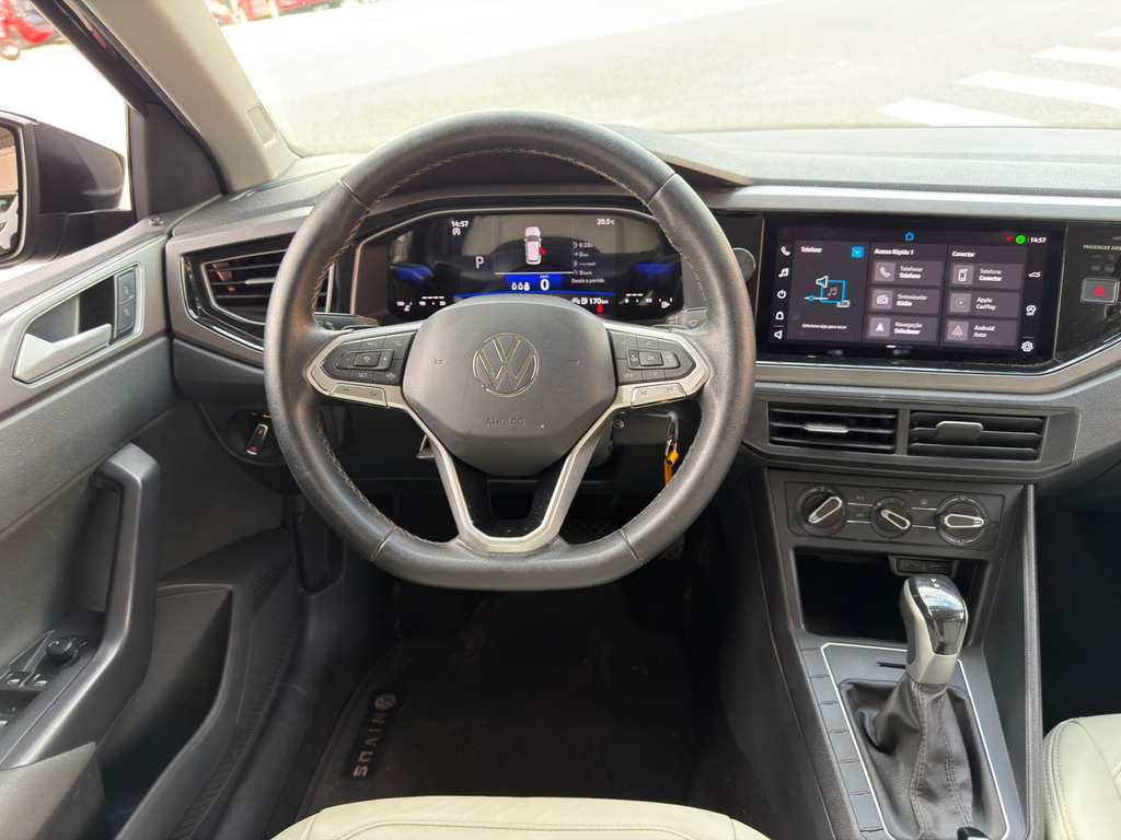 Volkswagen Nivus Preto