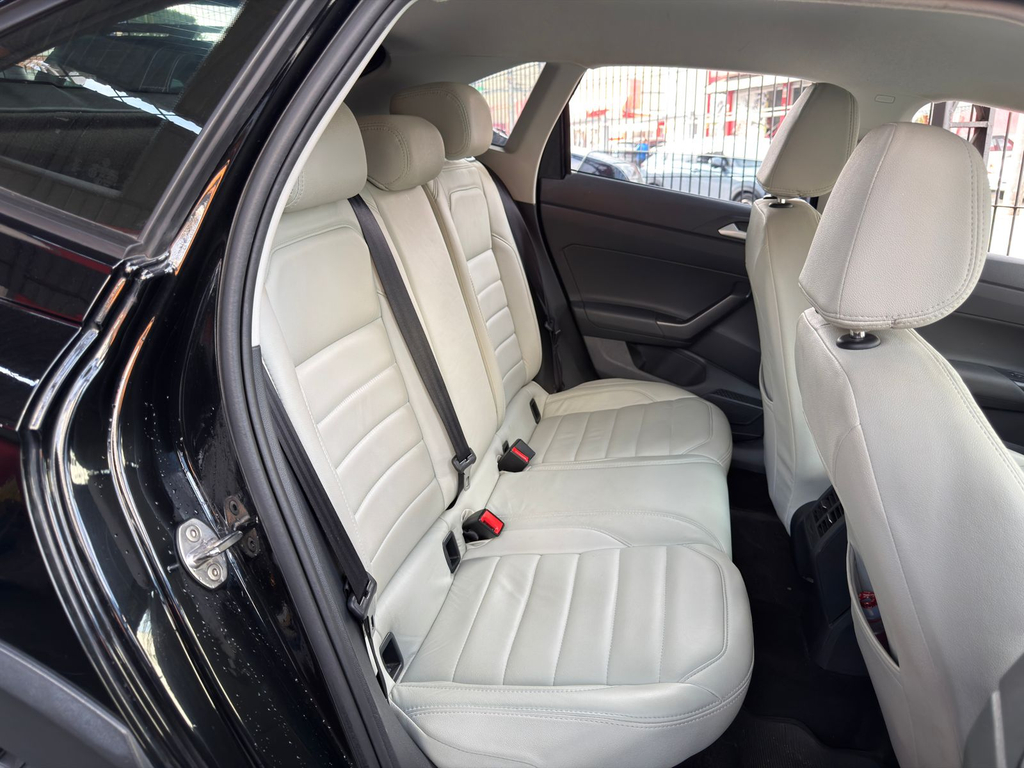 Volkswagen Nivus Preto