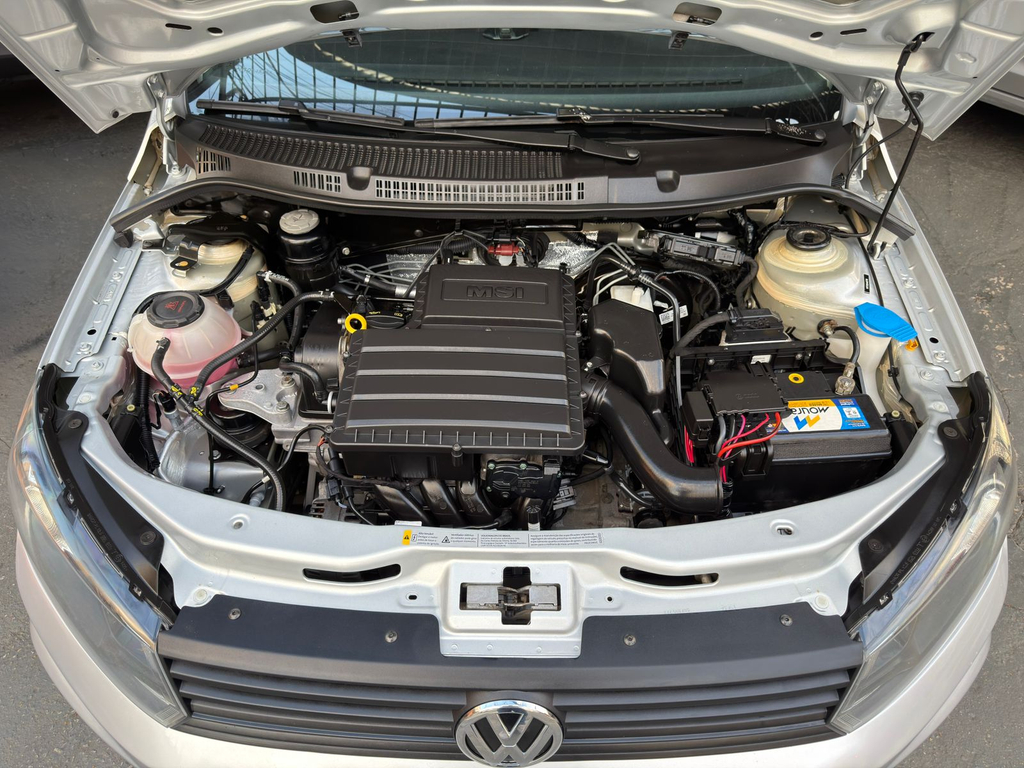 Volkswagen Voyage Prata