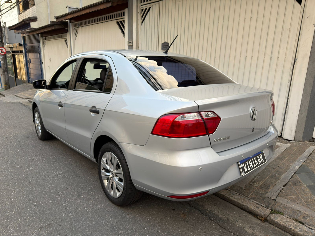 Volkswagen Voyage Prata