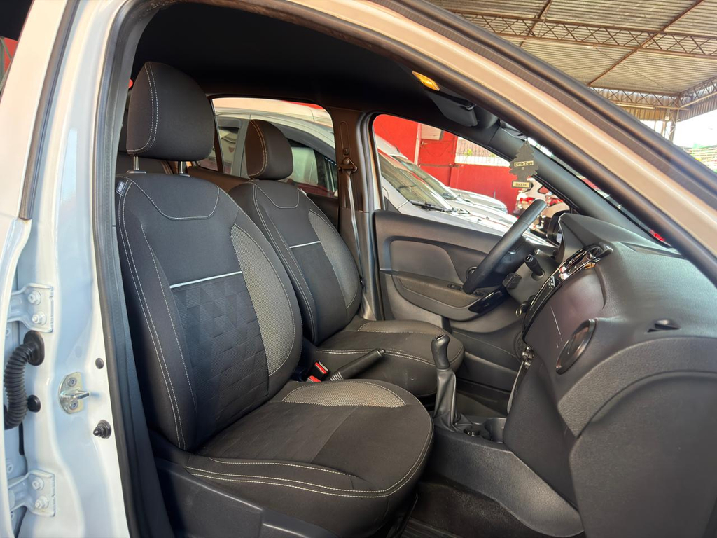 Renault Logan Branco