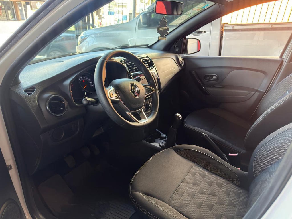 Renault Logan Branco