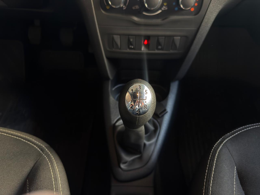 Renault Logan Branco