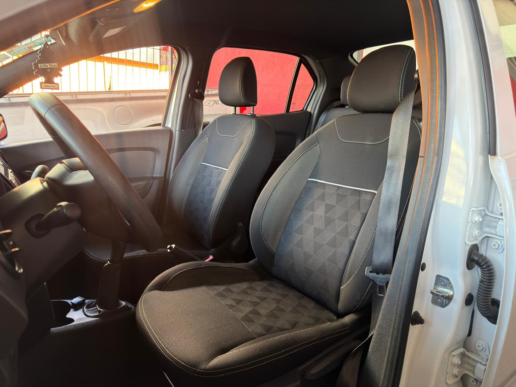 Renault Logan Branco