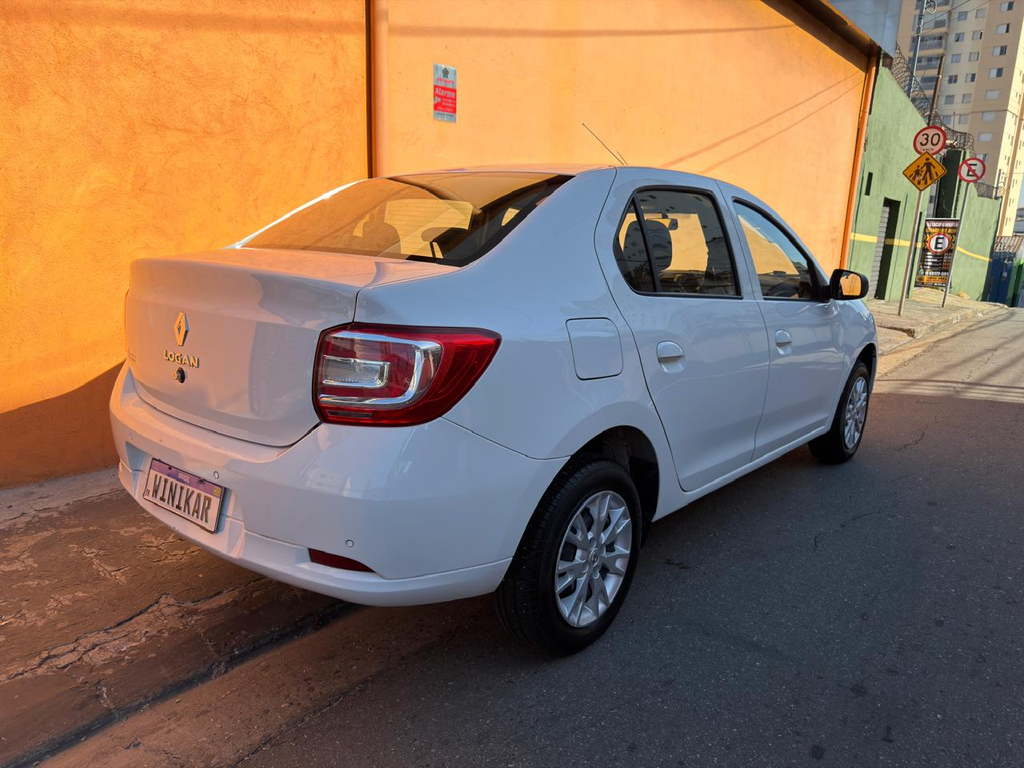 Renault Logan Branco