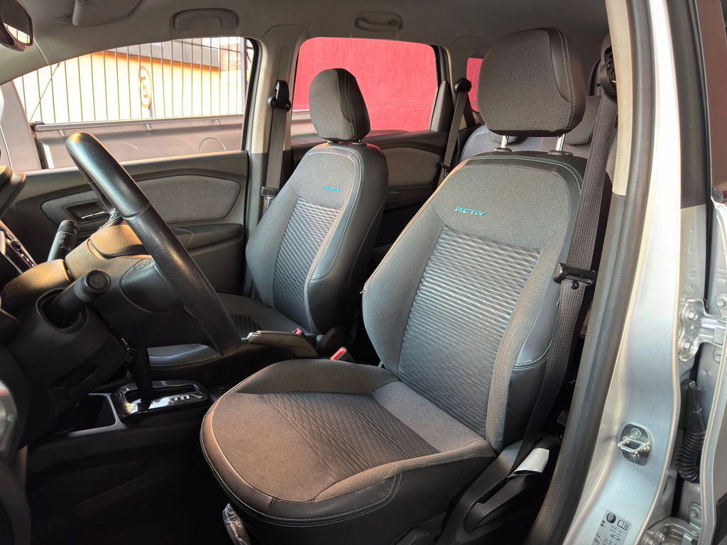 Chevrolet Spin Prata