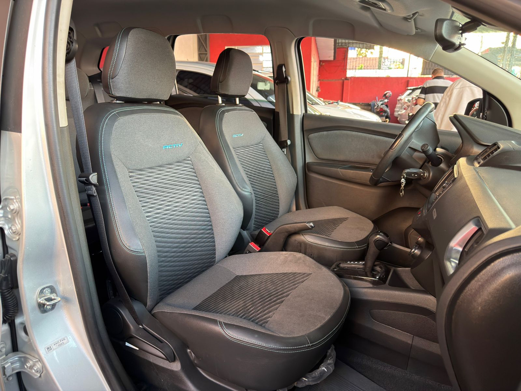 Chevrolet Spin Prata