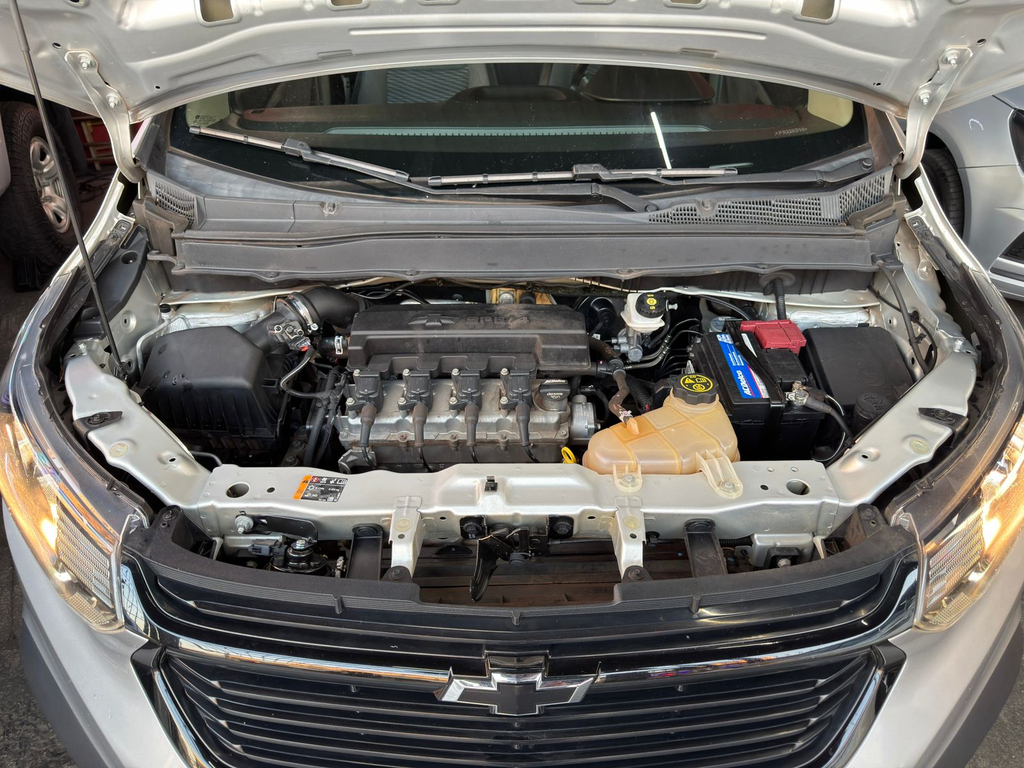 Chevrolet Spin Prata