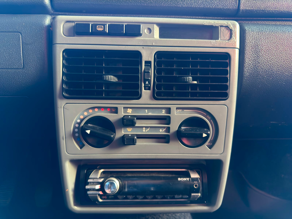 Fiat Uno Vermelho