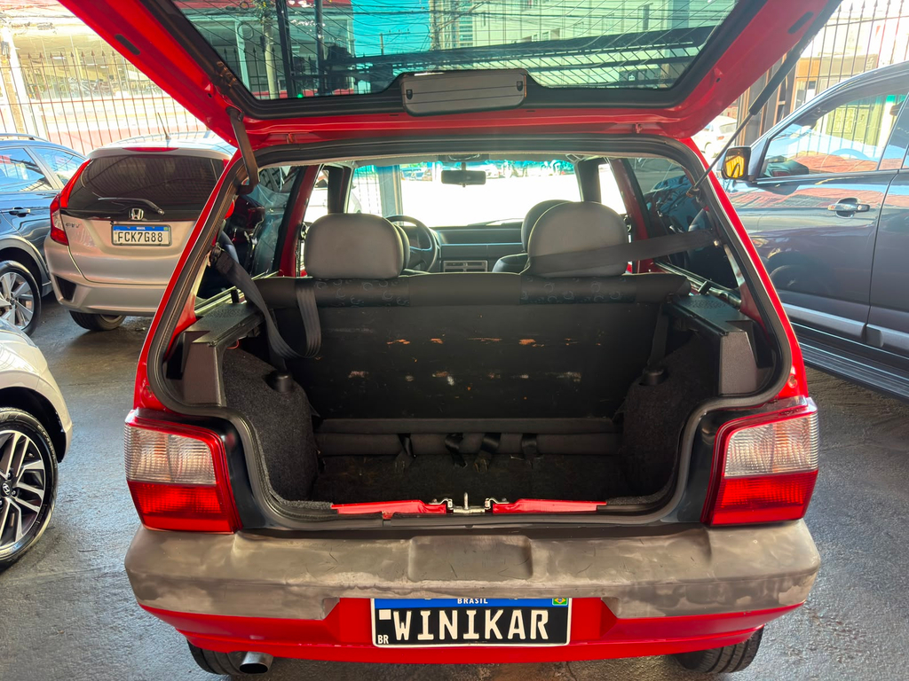 Fiat Uno Vermelho