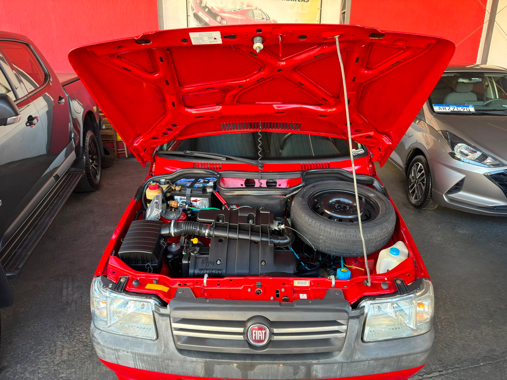 Fiat Uno Vermelho