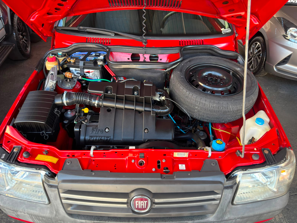 Fiat Uno Vermelho