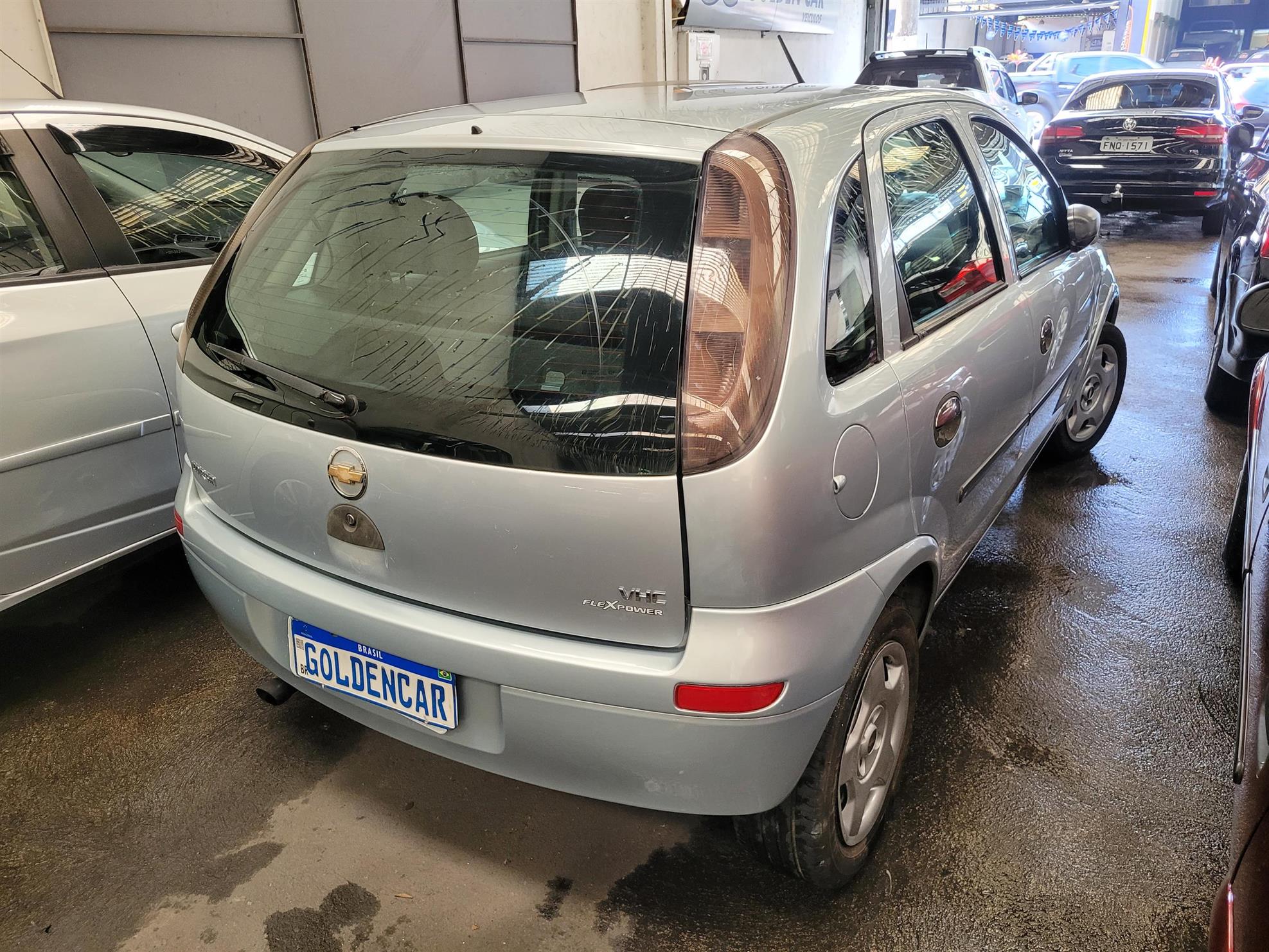 Chevrolet Corsa Hatch Prata