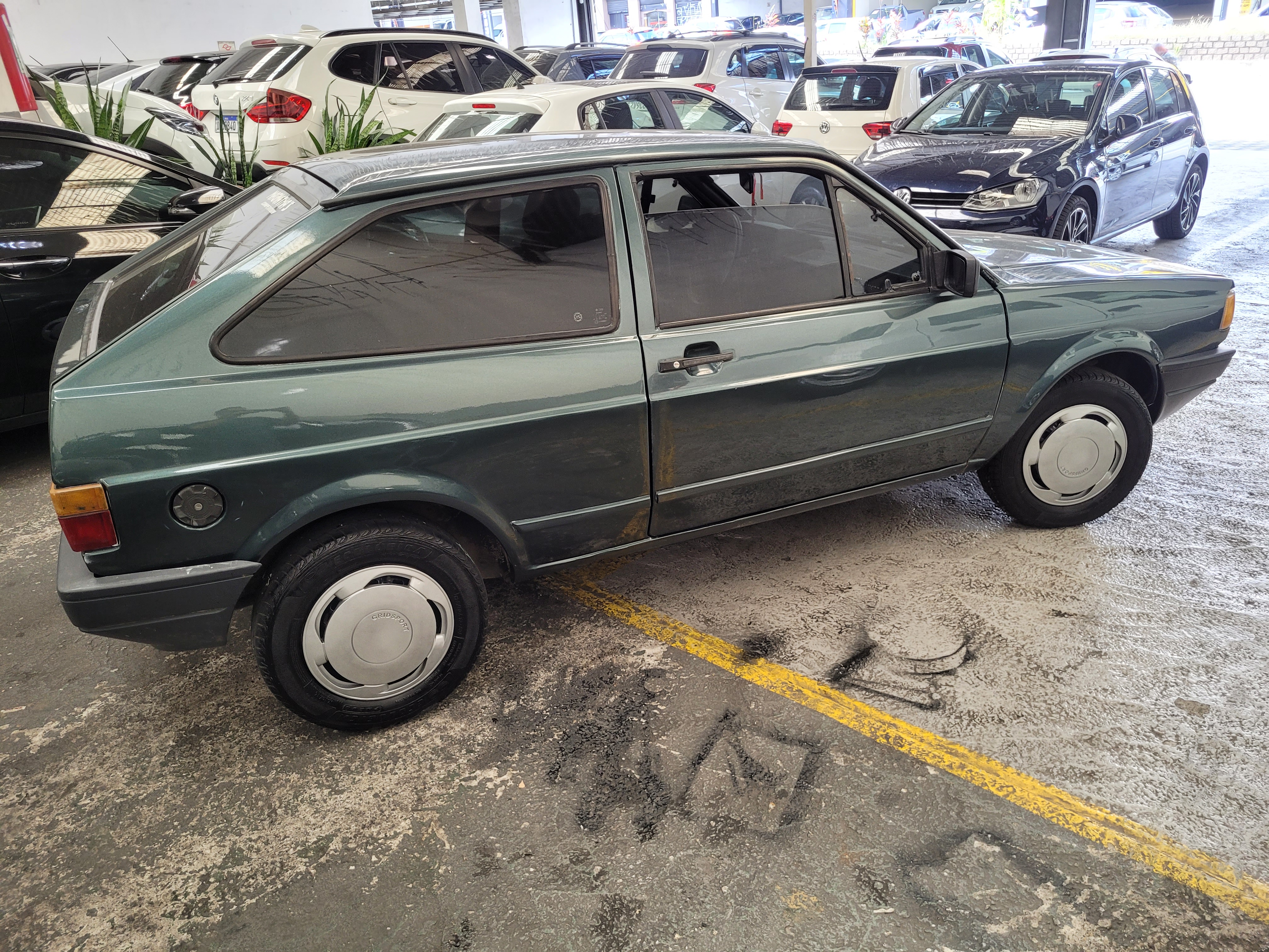 Volkswagen Gol Verde