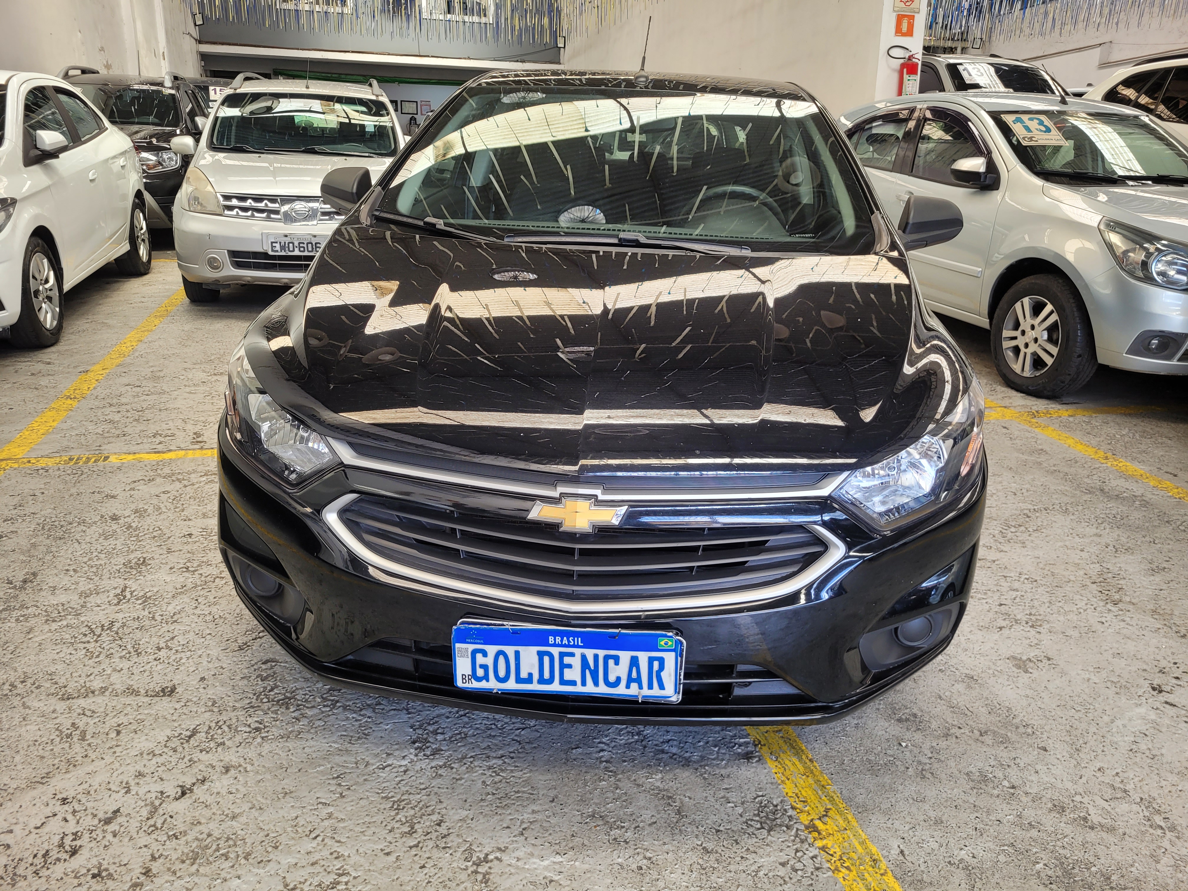 Chevrolet Onix Preto