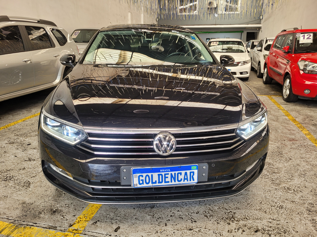 Volkswagen Passat Preto