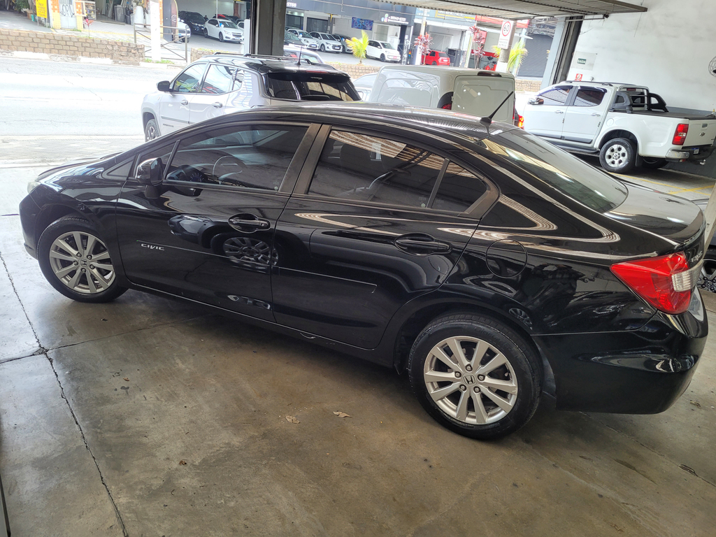 Honda Civic Sedan Preto