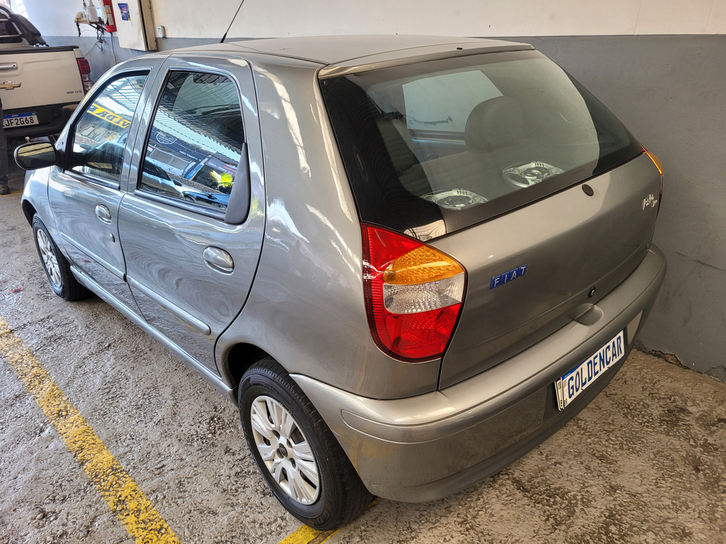 Fiat Palio Cinza