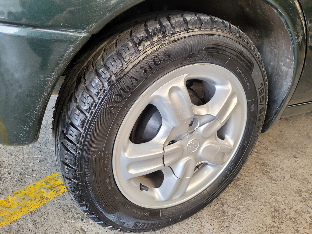 Chevrolet Corsa Hatch Verde