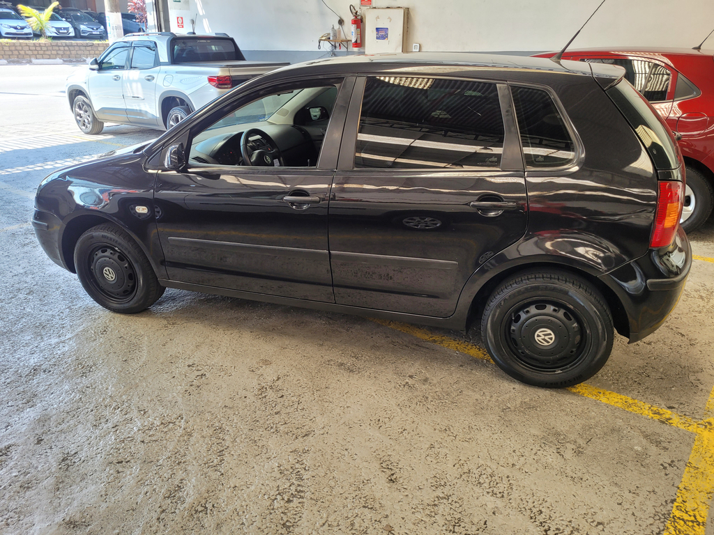 Volkswagen Polo Preto