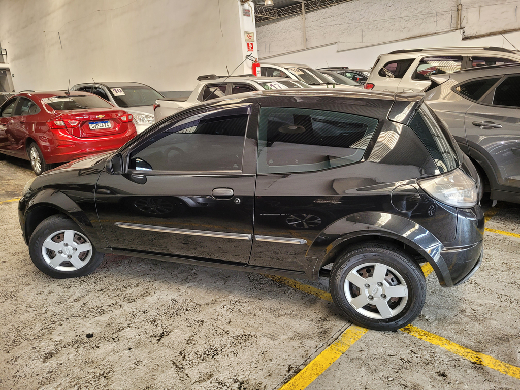 Ford Ka Preto