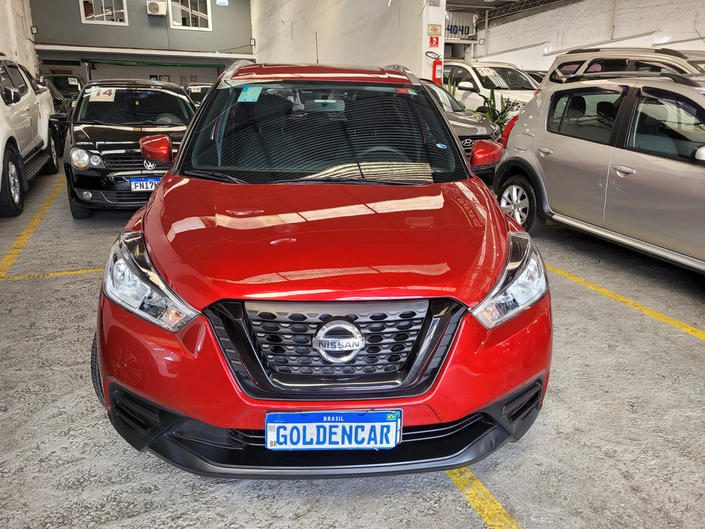 Nissan Kicks Vinho