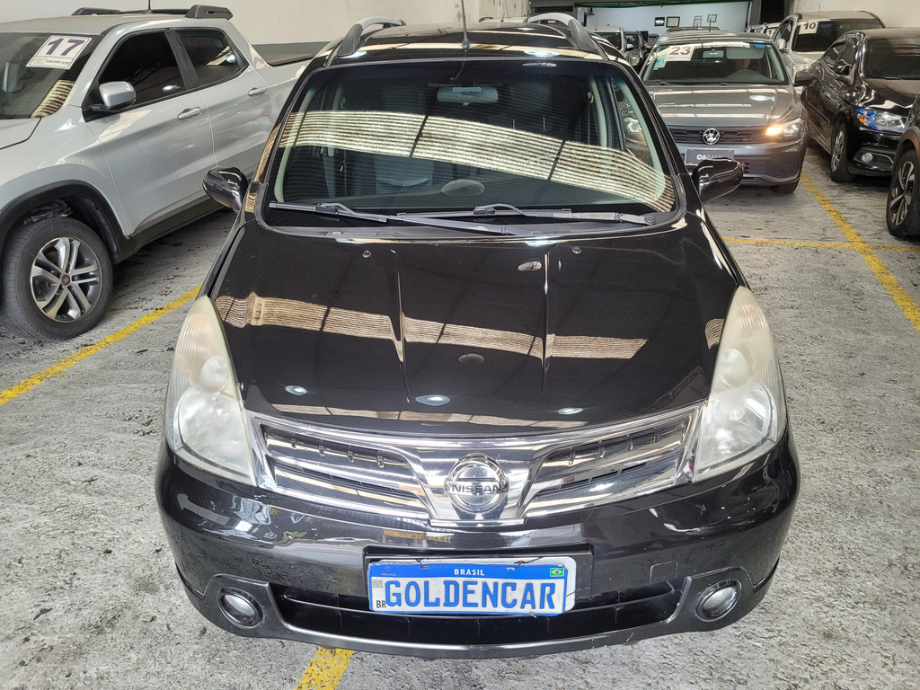 Nissan Grand Livina Preto