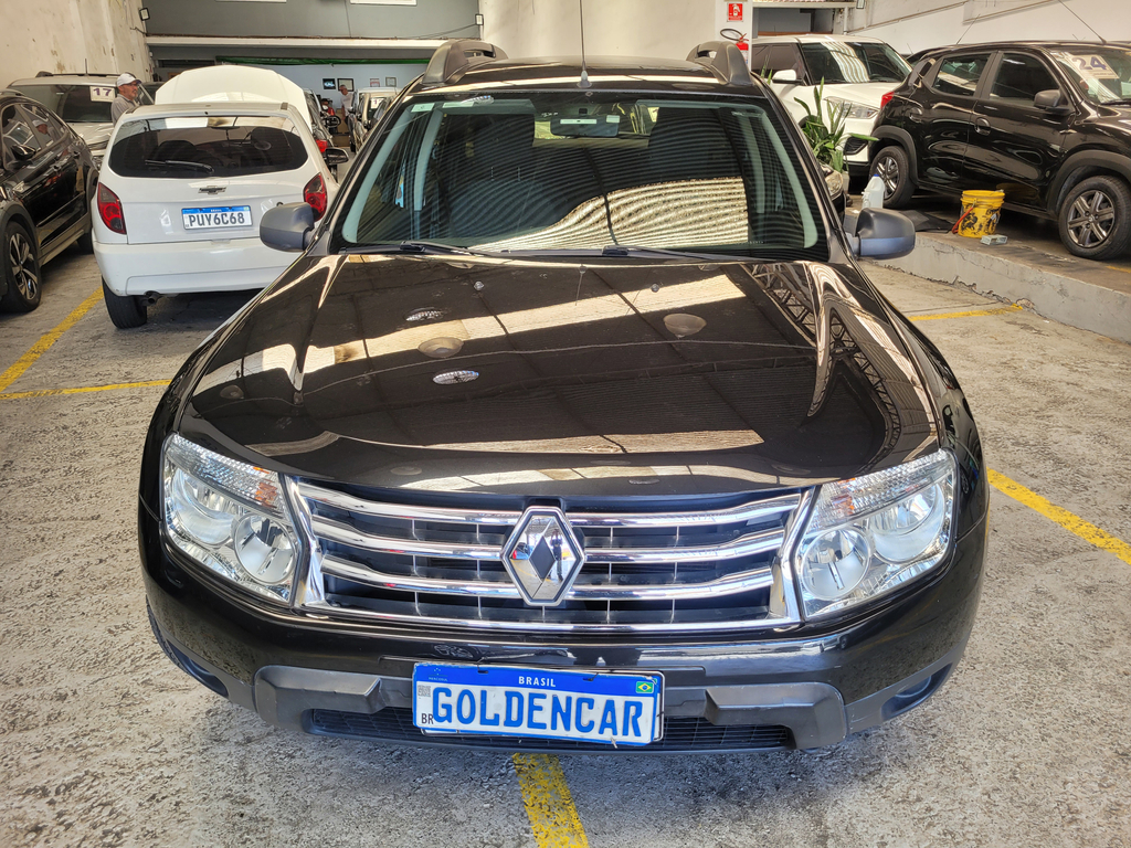 Renault Duster Preto