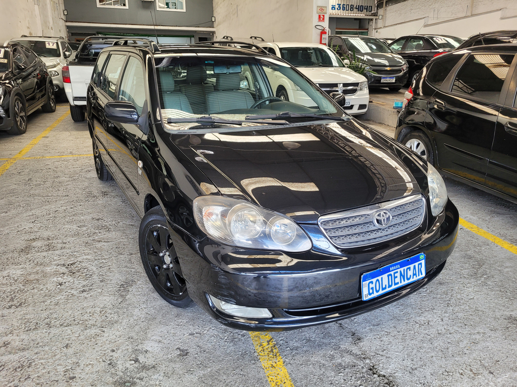 Toyota Corolla Fielder Preto