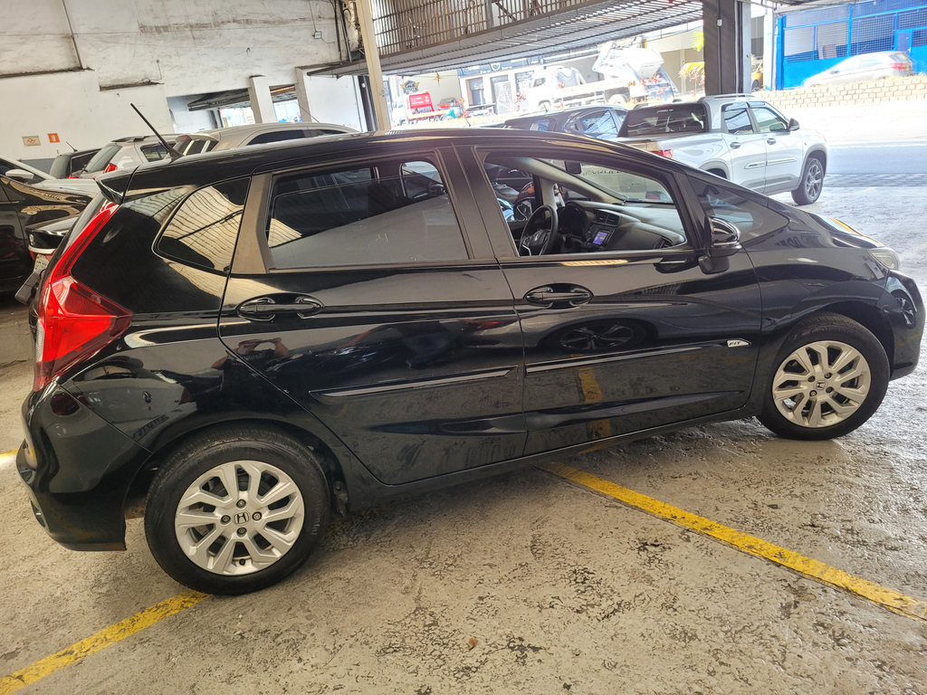 Honda Fit Preto