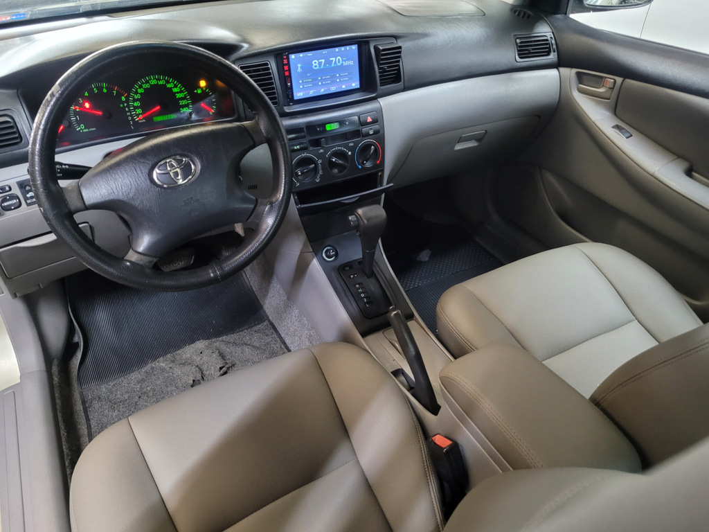 Toyota Corolla Bege