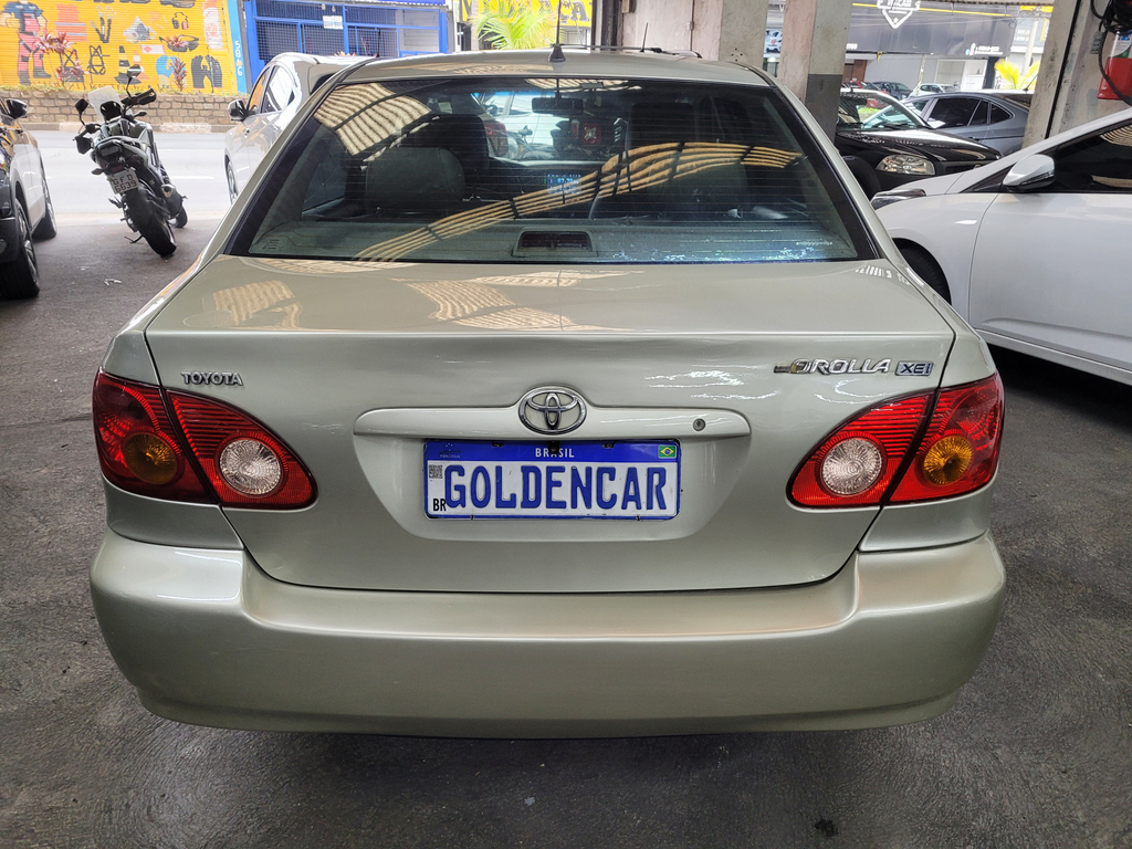 Toyota Corolla Bege