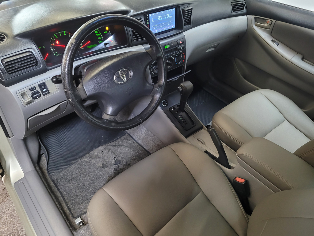 Toyota Corolla Bege