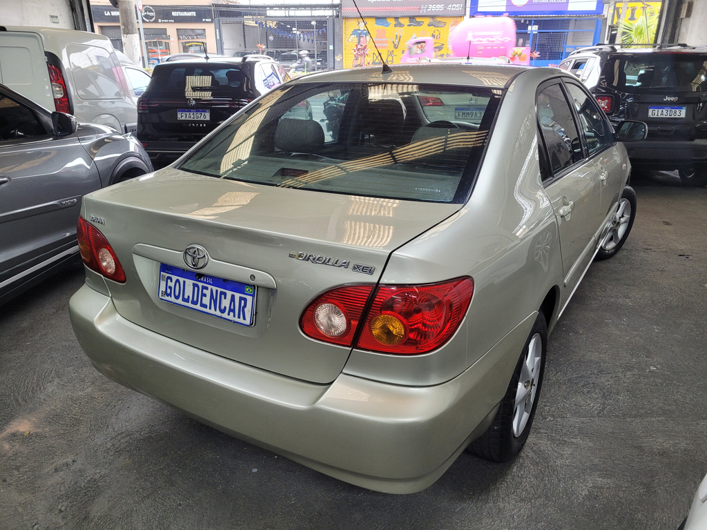 Toyota Corolla Bege