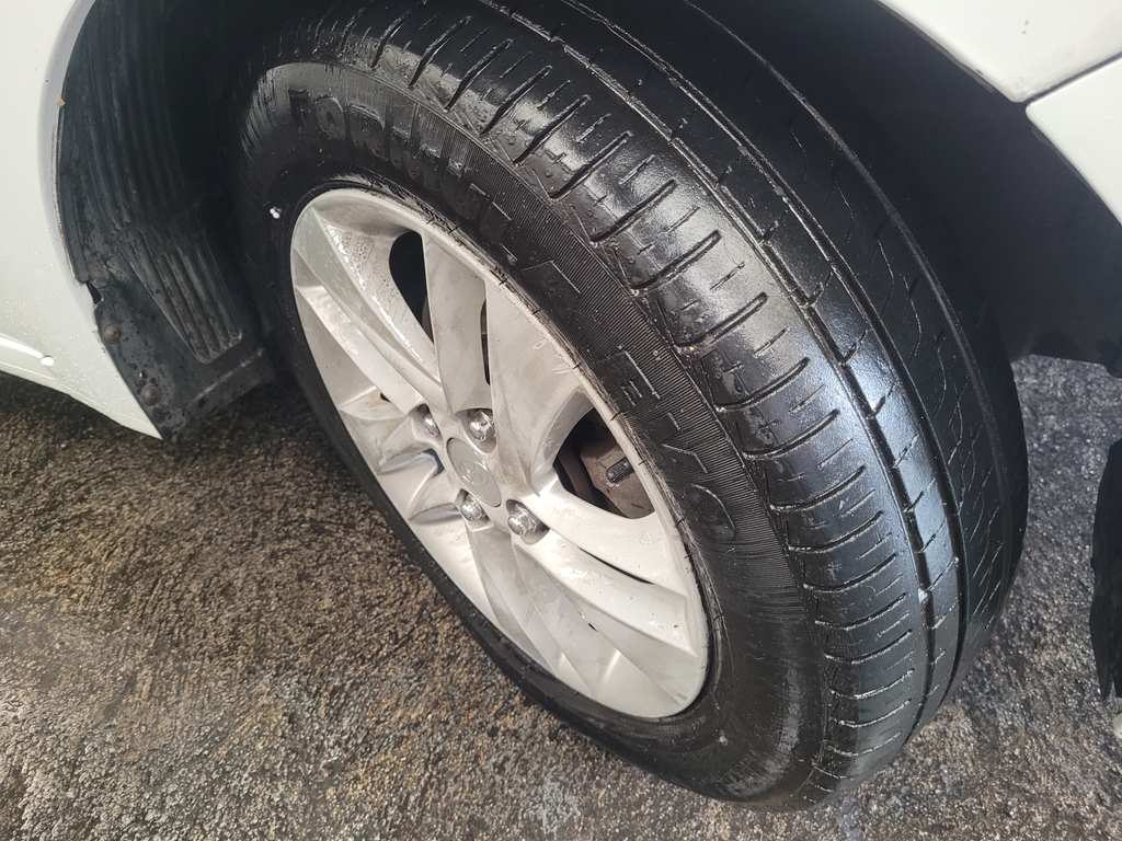 Hyundai HB20S Branco