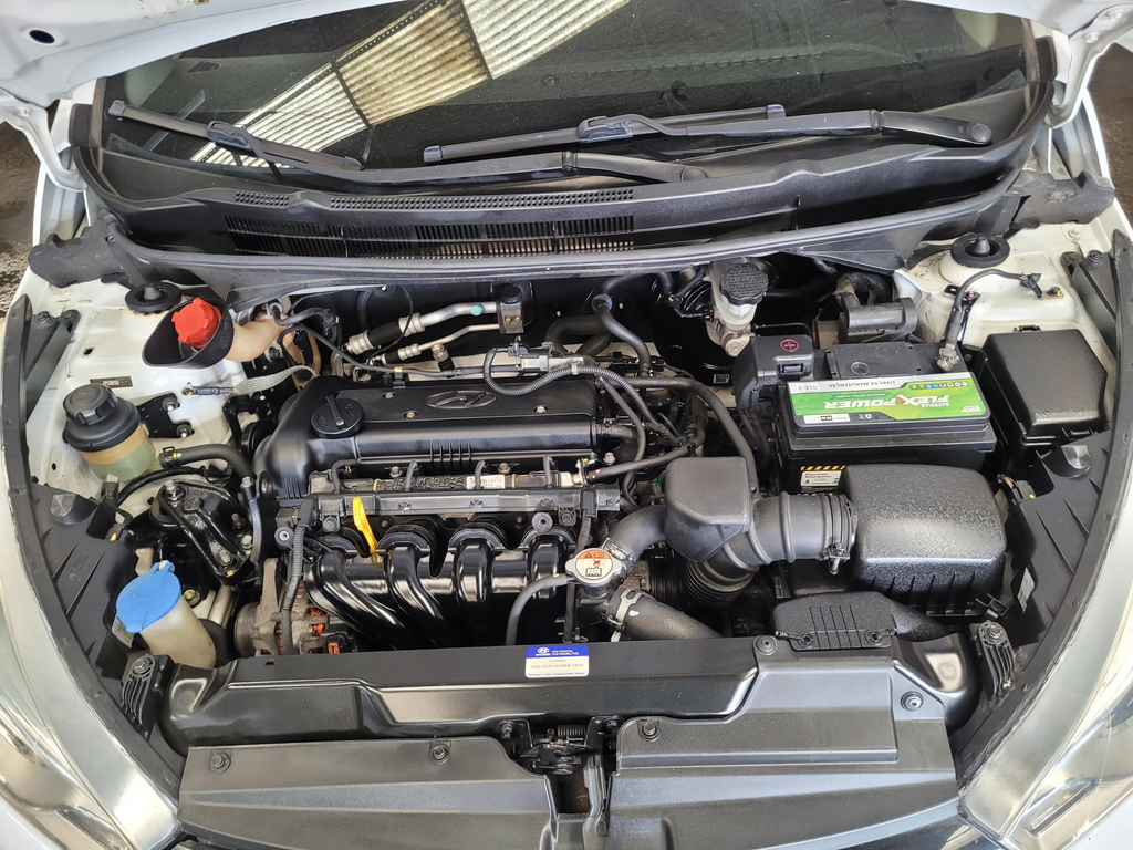 Hyundai HB20S Branco
