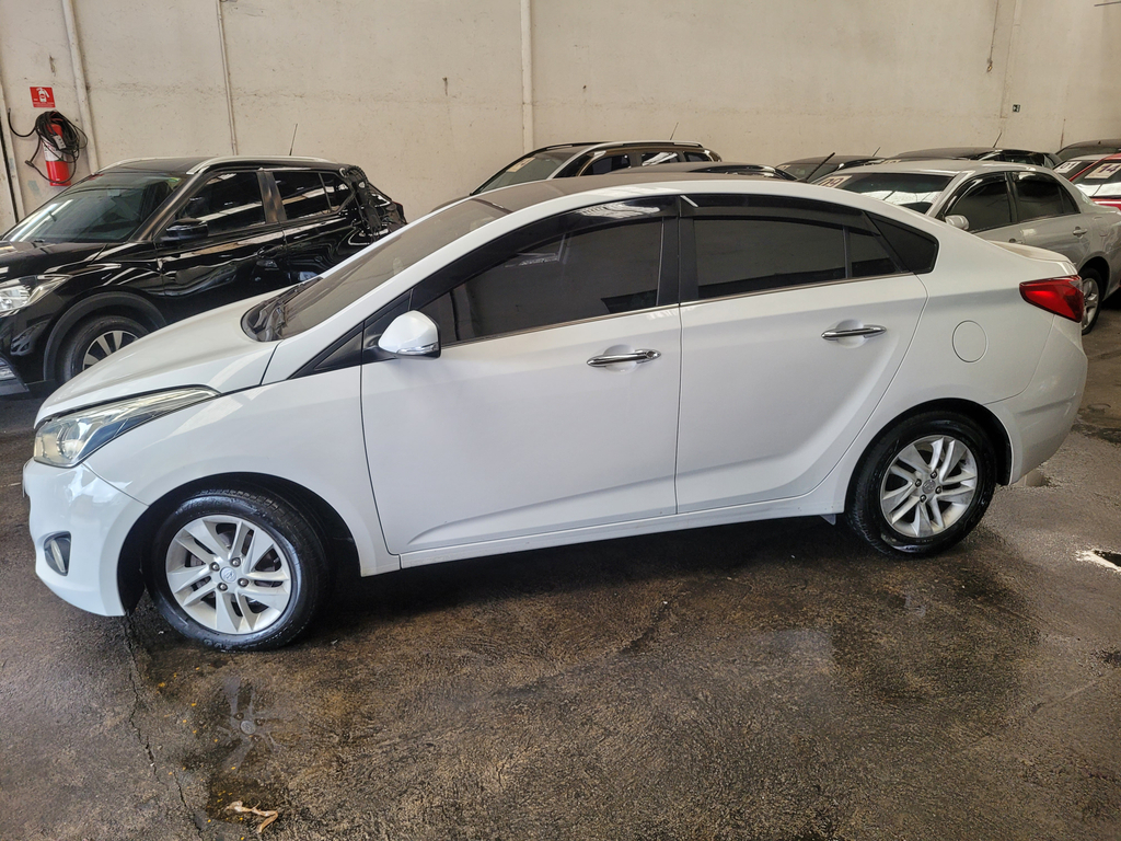 Hyundai HB20S Branco
