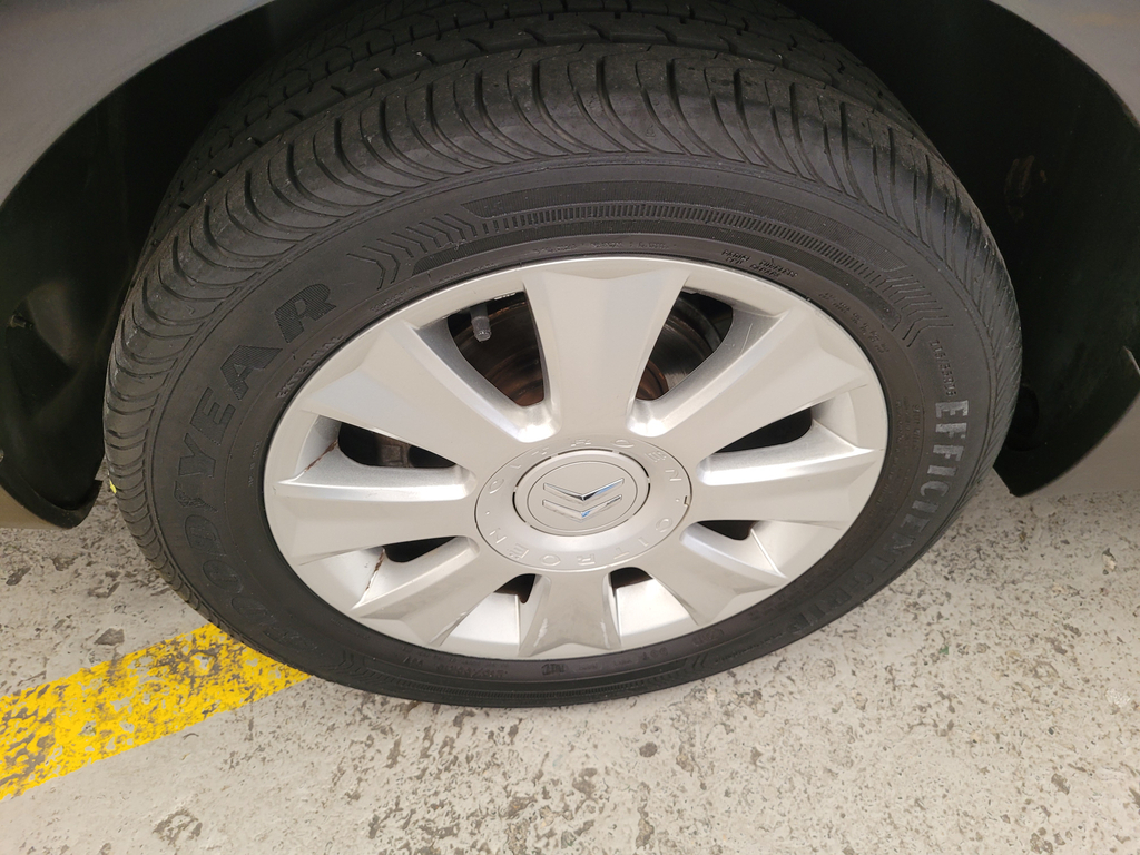 Citroen C4 Pallas Cinza