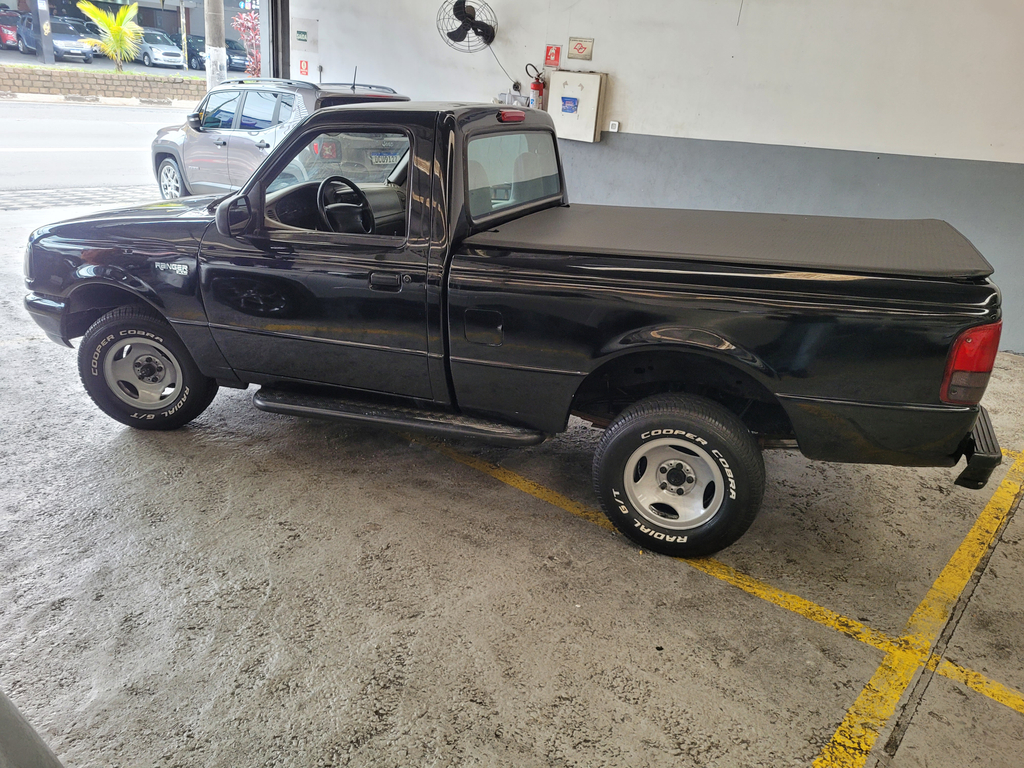 Ford Ranger Preto