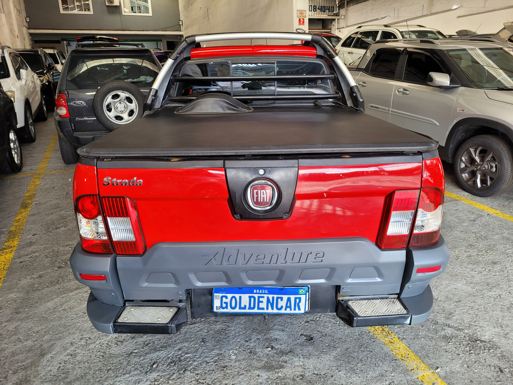 Fiat Strada Vermelho