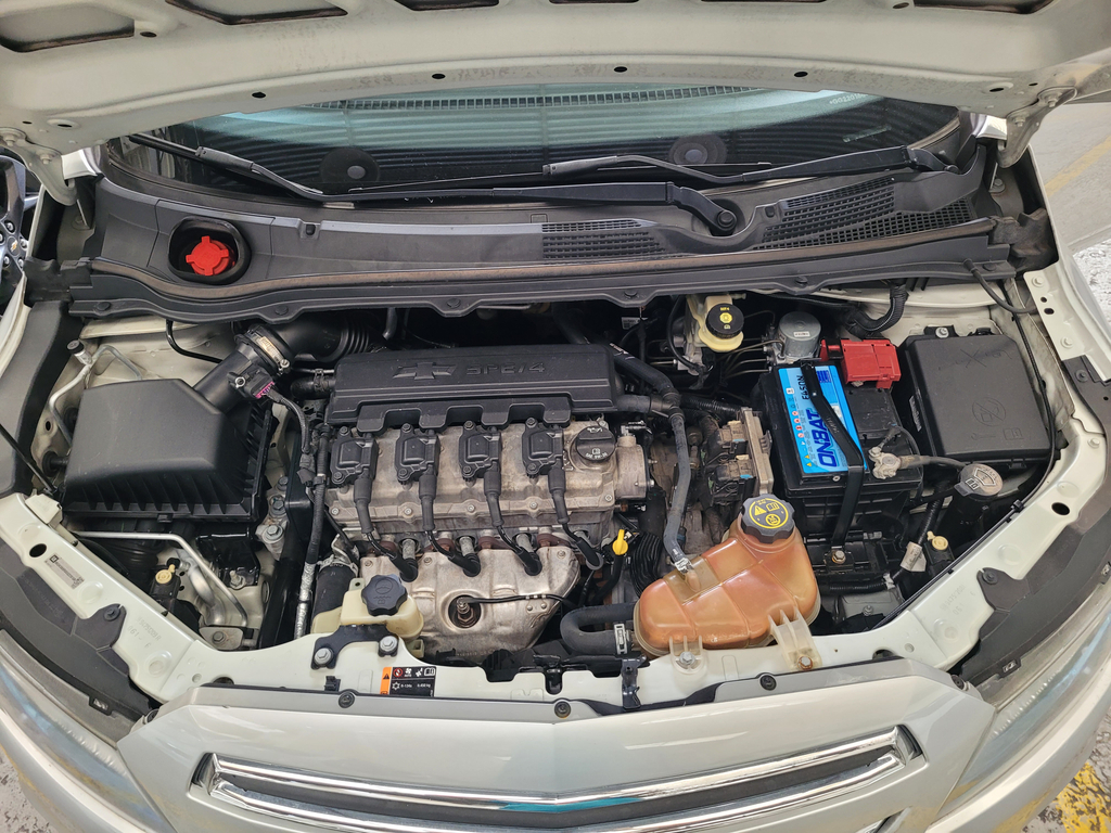 Chevrolet Prisma Prata